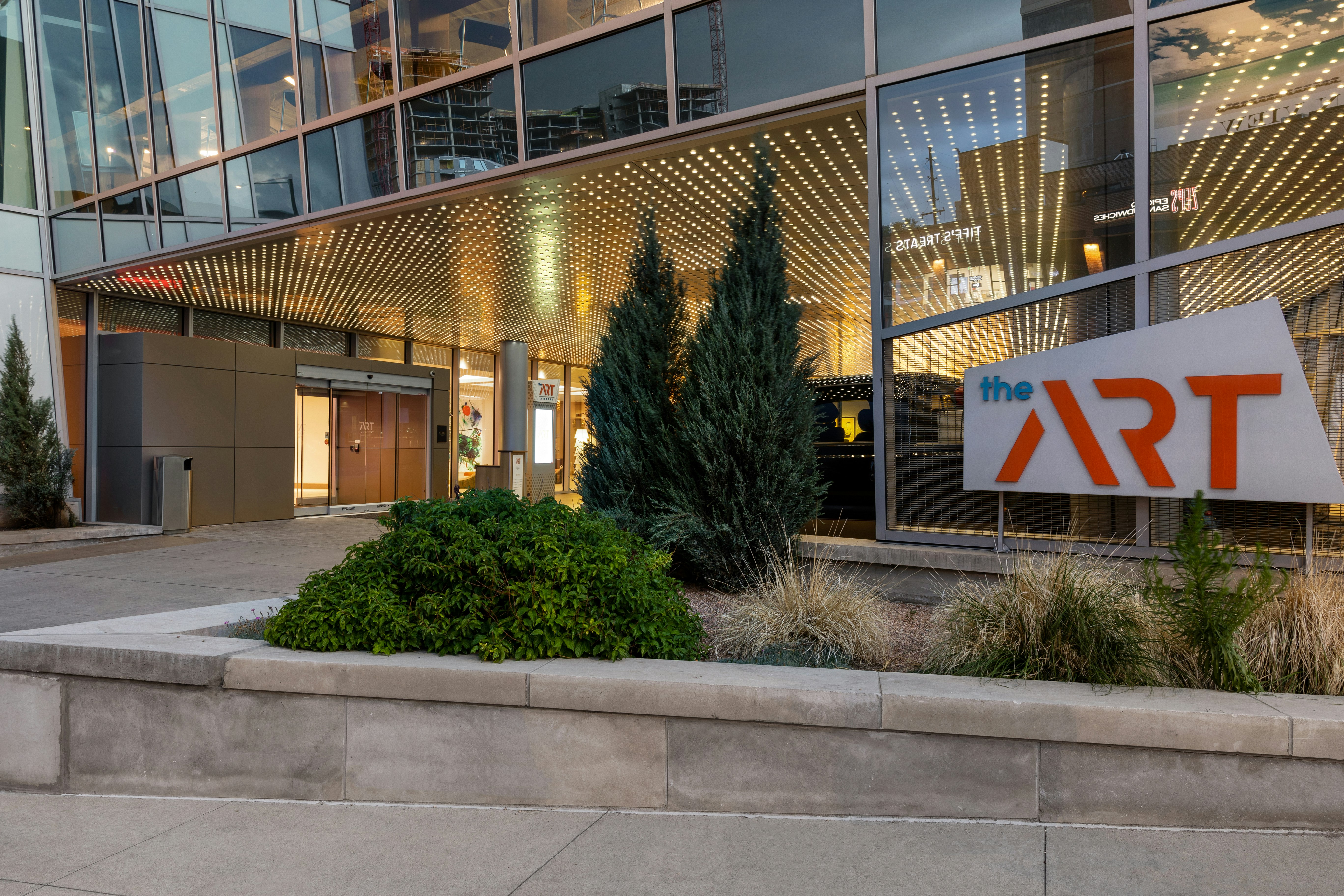 The Art Hotel Denver, Curio Collection by Hilton 45/47