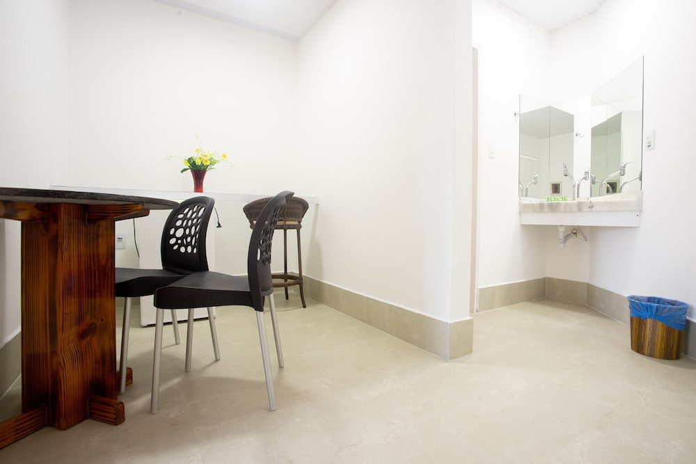 Croa Mares Hotel 7/60