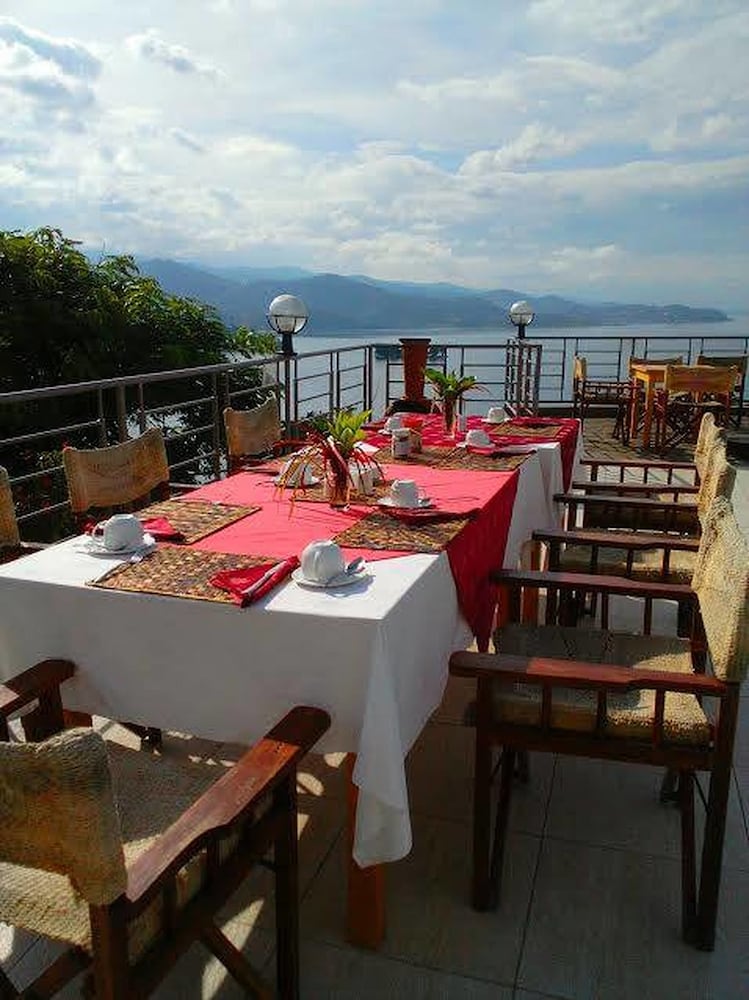 Nirvana Heights Hotel 30/54