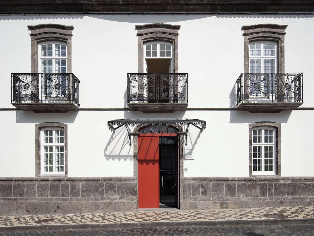 Mercure Ponta Delgada Azores 43/50