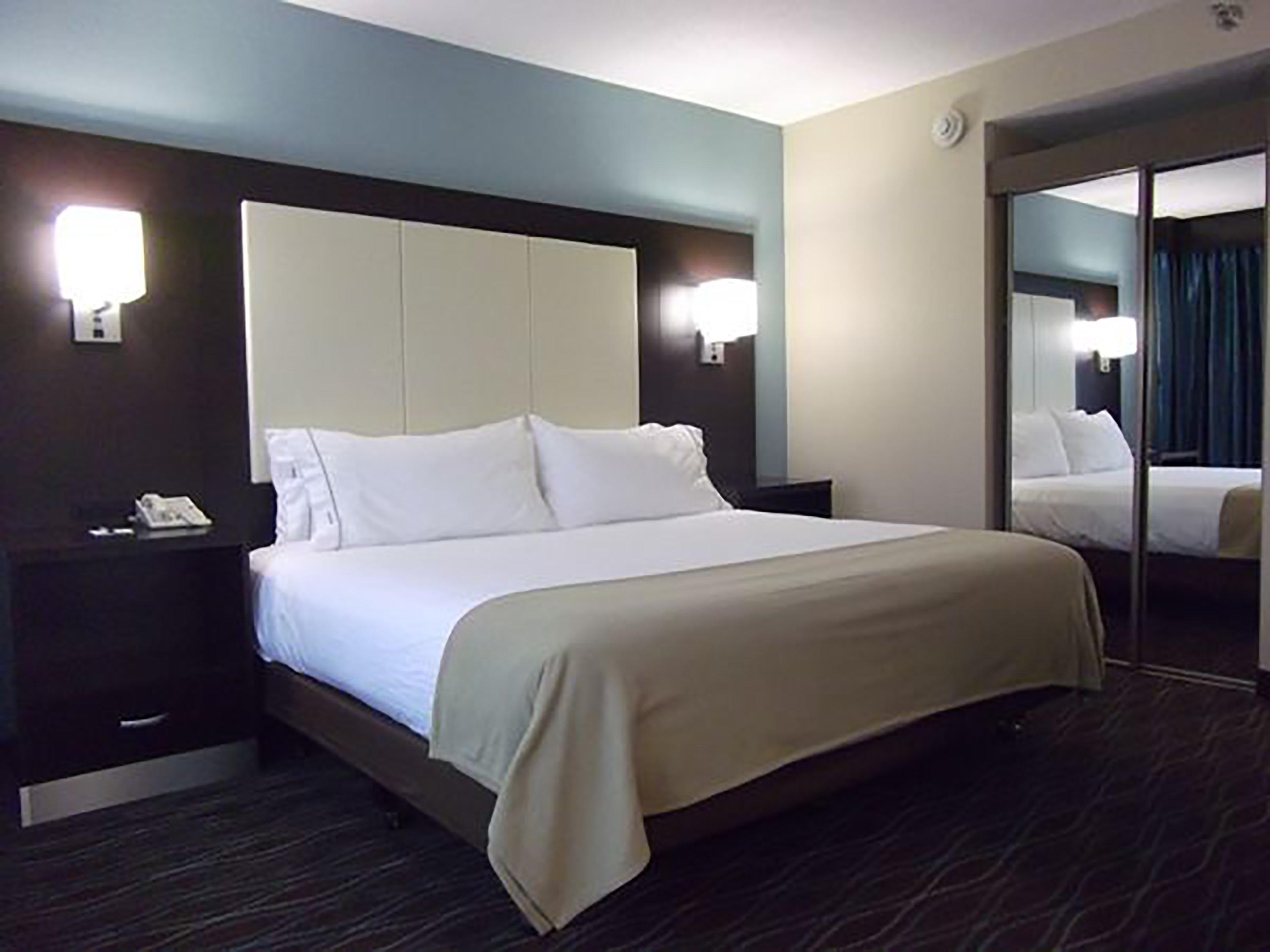 Room, Queen Bed, Accessible