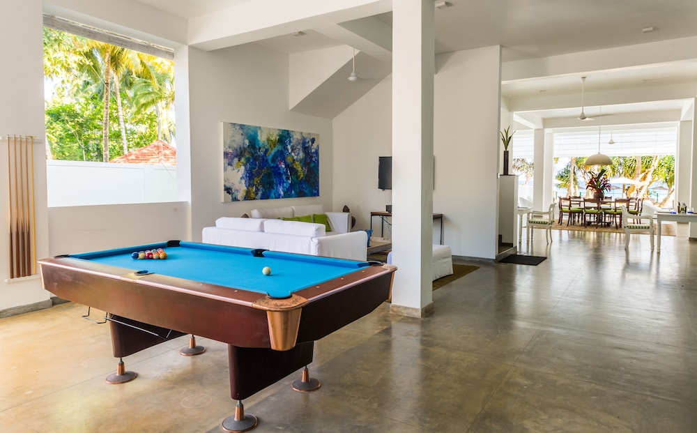 Taru Villas Mawella 7/50