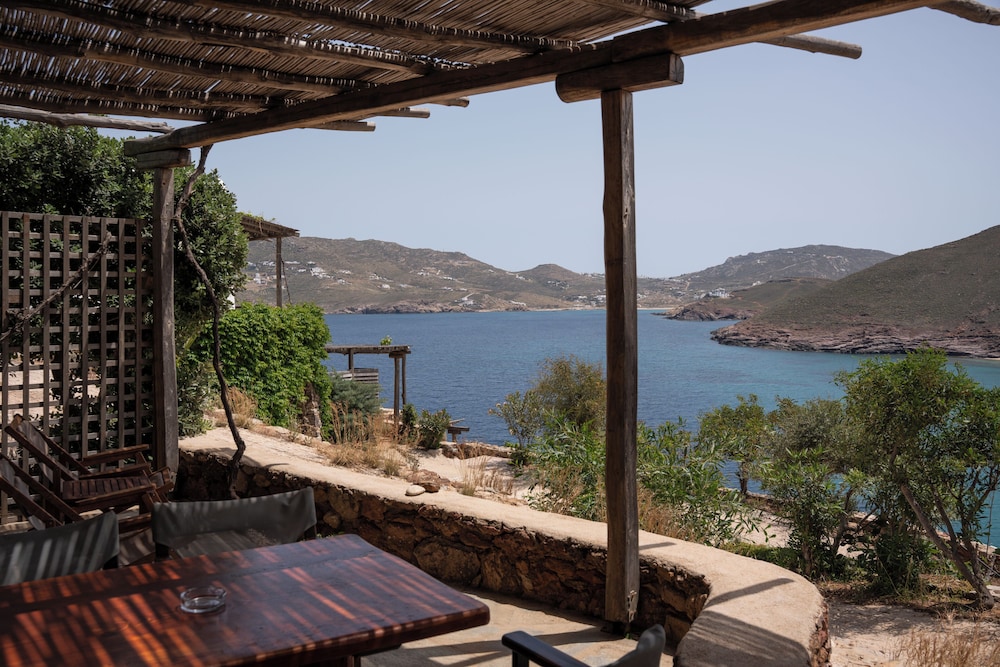 Albatros Club Mykonos 22/50