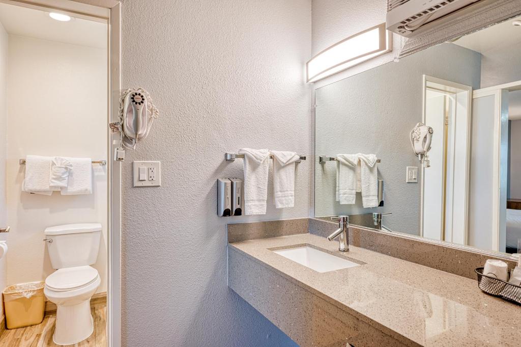 جناح بسرير كينج، Vagabond Inn San Luis Obispo 4/4