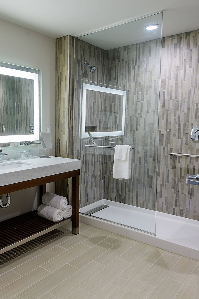 Courtyard By Marriott Lake Jackson 22/58