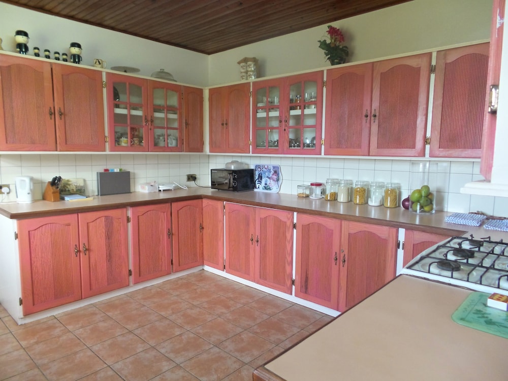 Rnm The Clubhouse Grenada 34/50