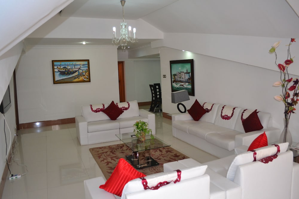Paintsiwa Wangara Apartments 16/21