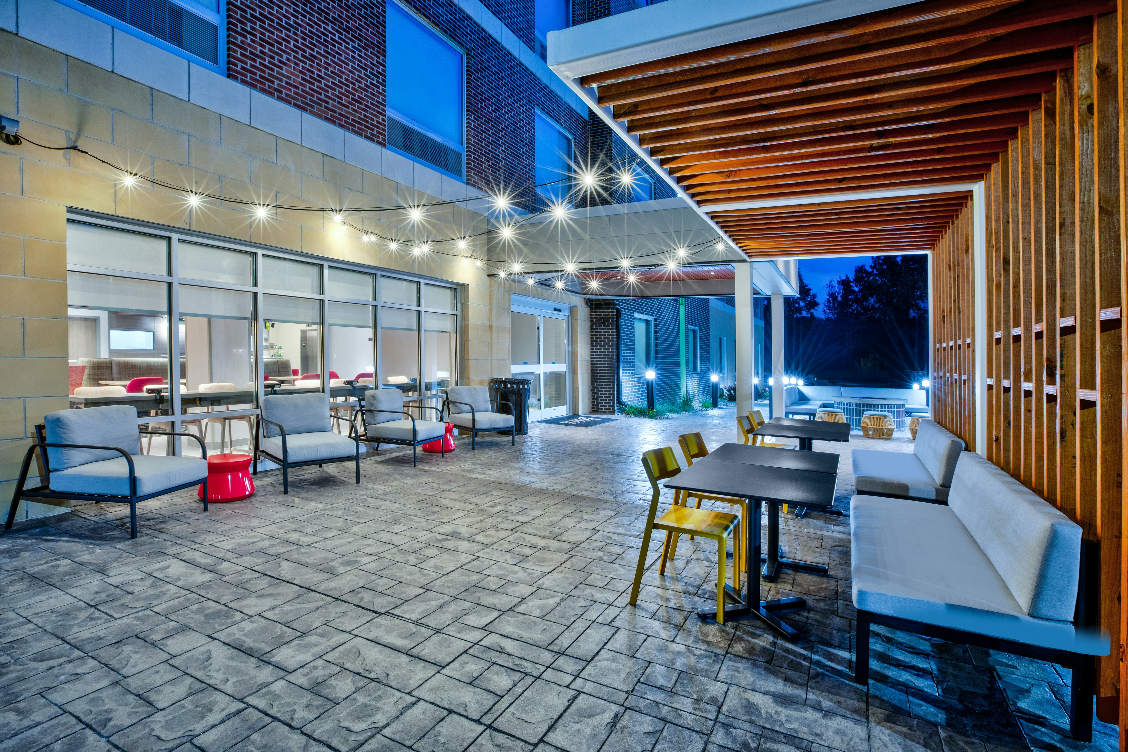 Home2 Suites by Hilton Grand Rapids Northeast 18/30