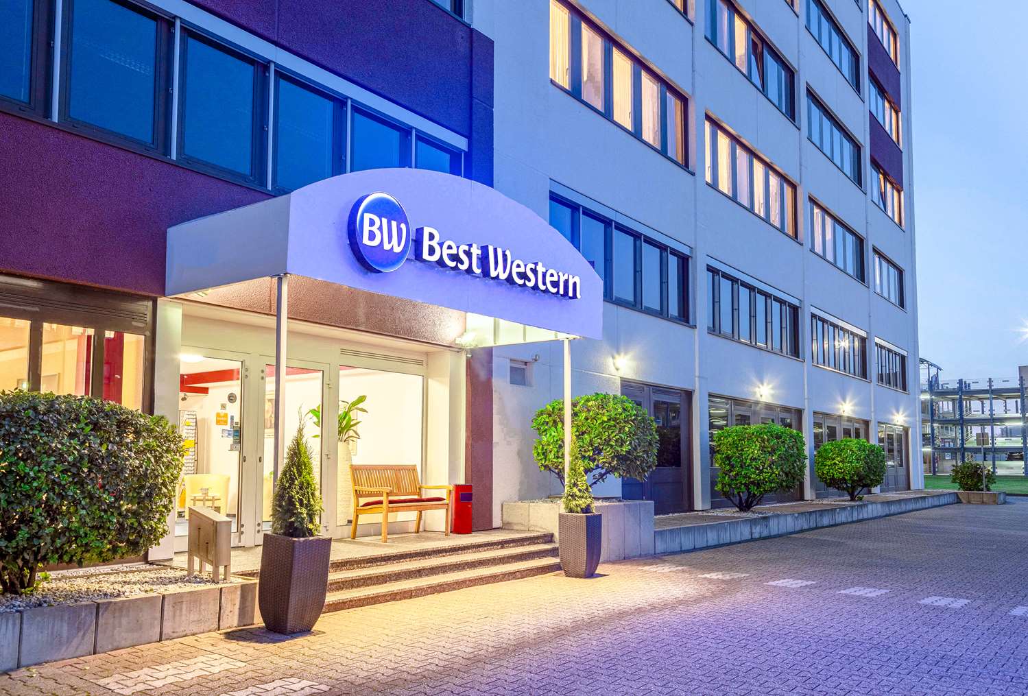 Best Western Comfort Business Hotel 8/60