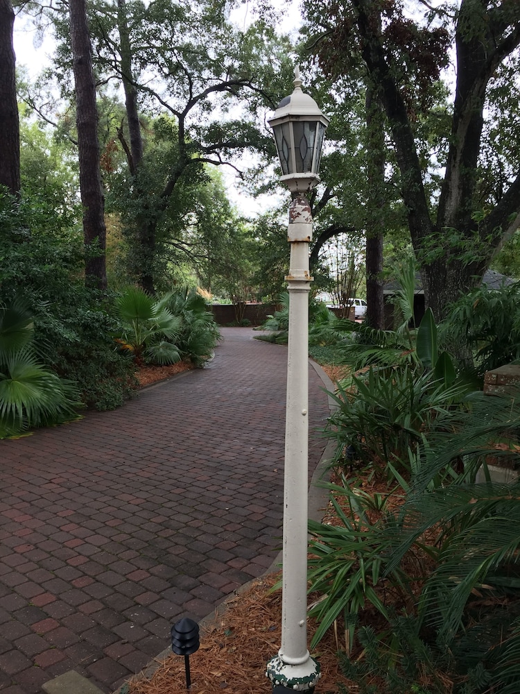 Far View - A Bed & Breakfast Estate 31/50