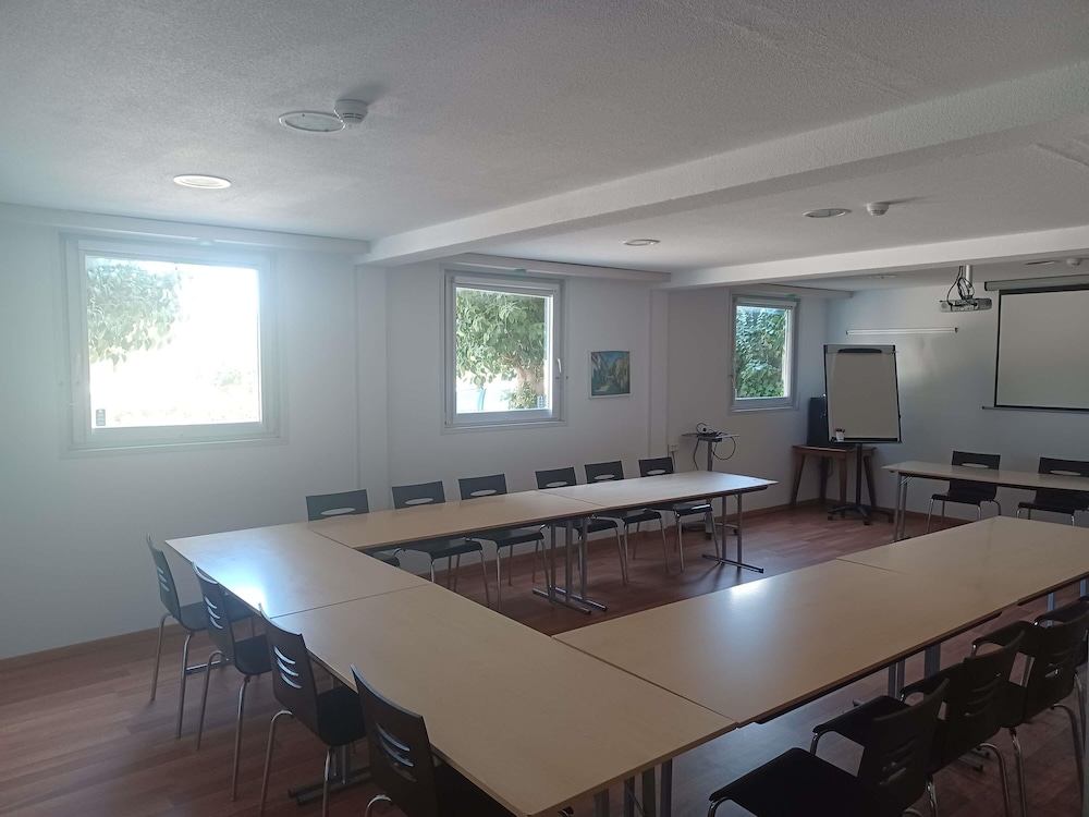 Ibis Alicante 48/60