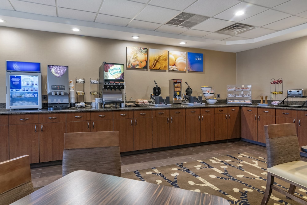 Comfort Inn Glenmont Albany South 25/39