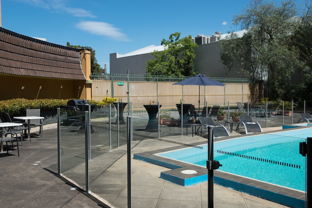 RYDGES CAMPERDOWN 27/49