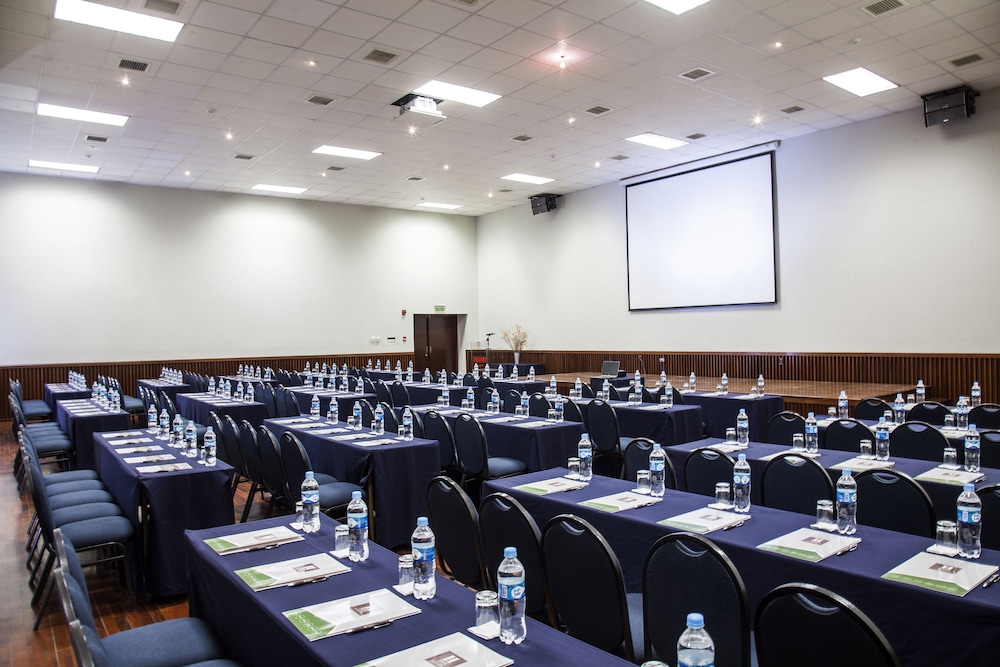 San Agustin Exclusive Hotel 61/71