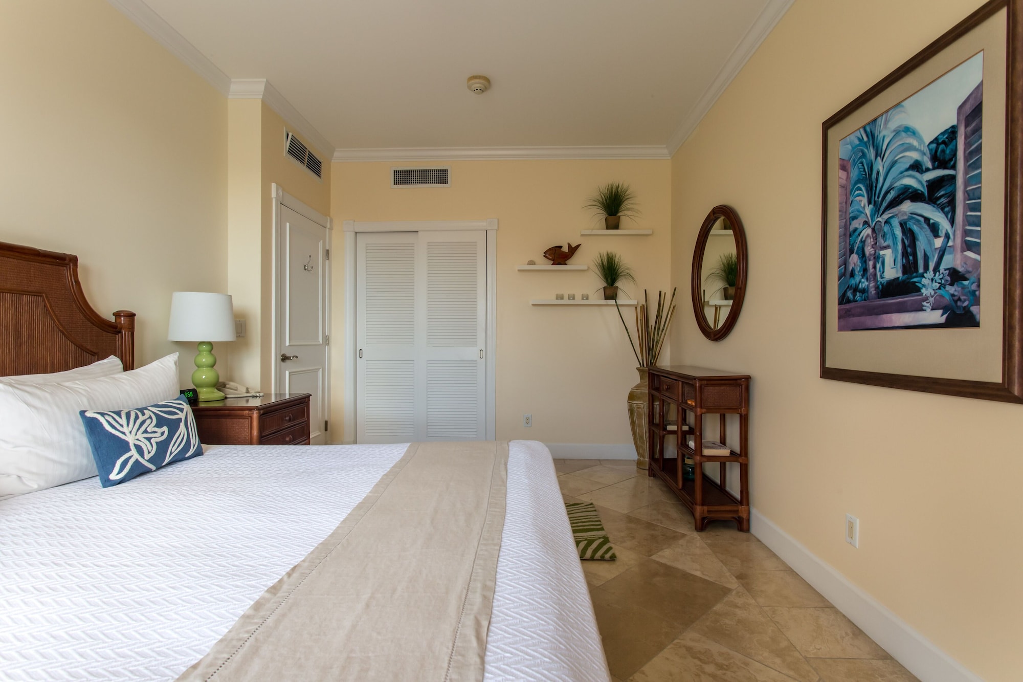 2 BEDROOMS, VILLA, OCEAN FRONT