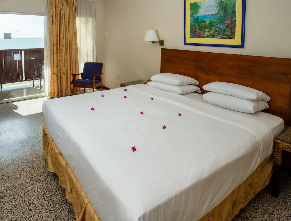 Starfish Tobago Resort 8/50