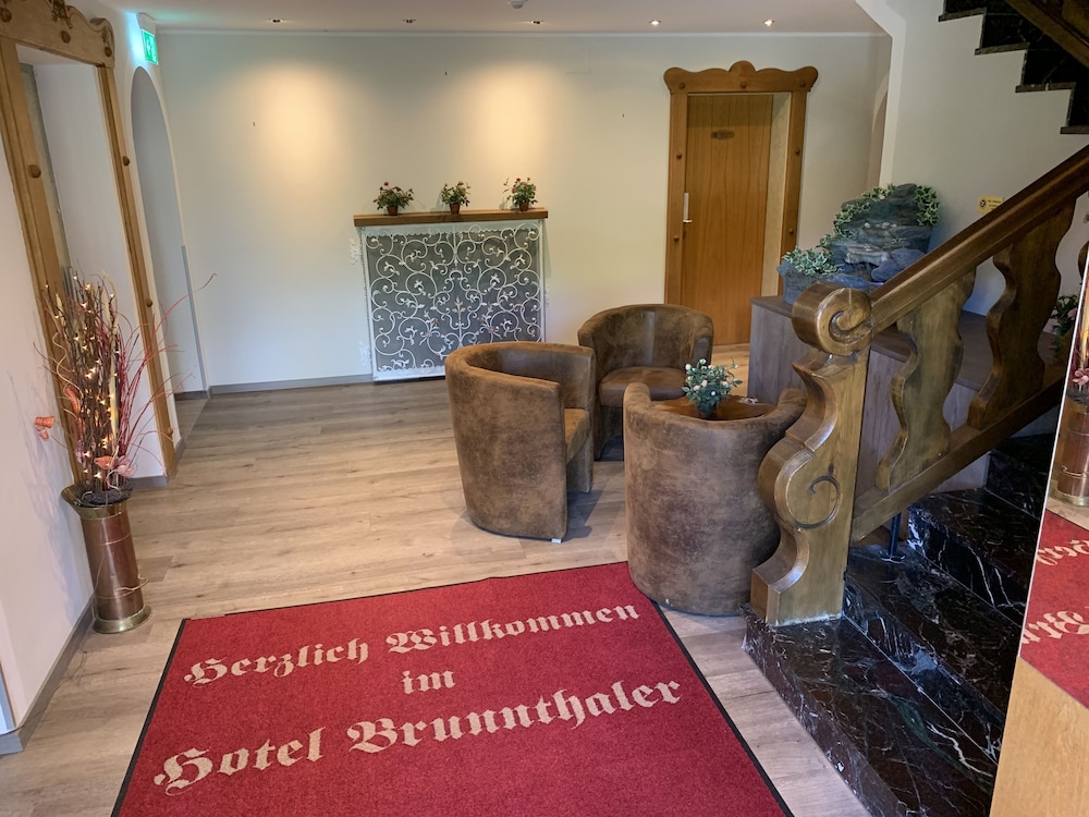 Hotel Garni Brunnthaler 63/79