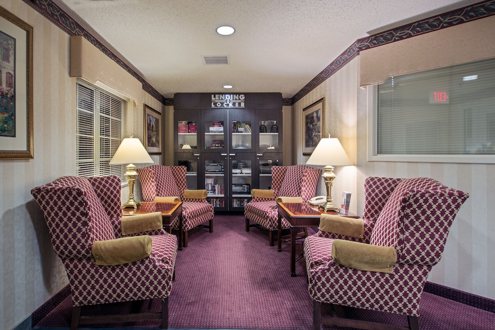 Candlewood Suites Appleton 15/38