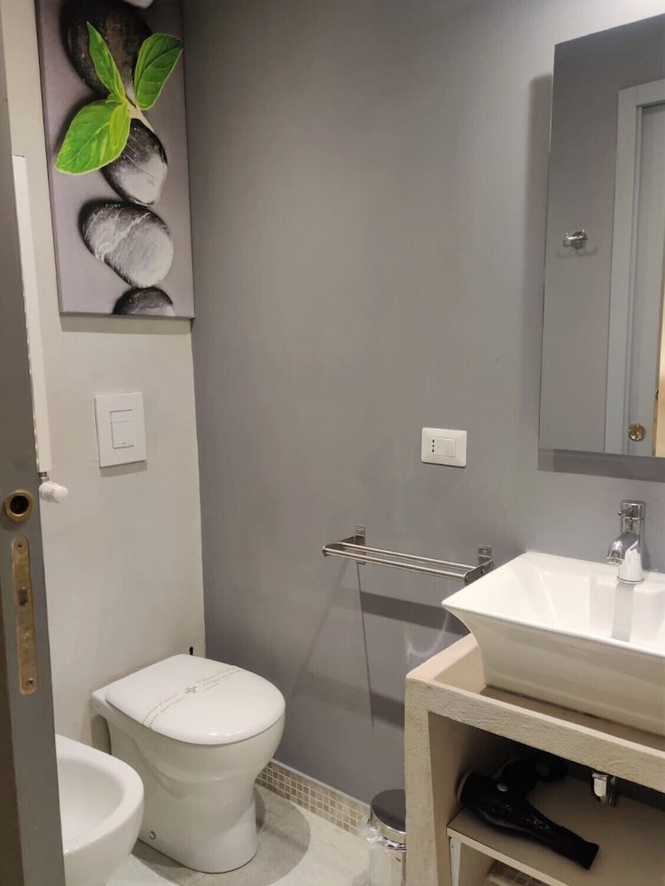 504 CORSO SUITES 76/76