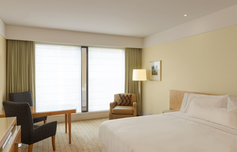 The Fullerton Hotel Sydney 20/68