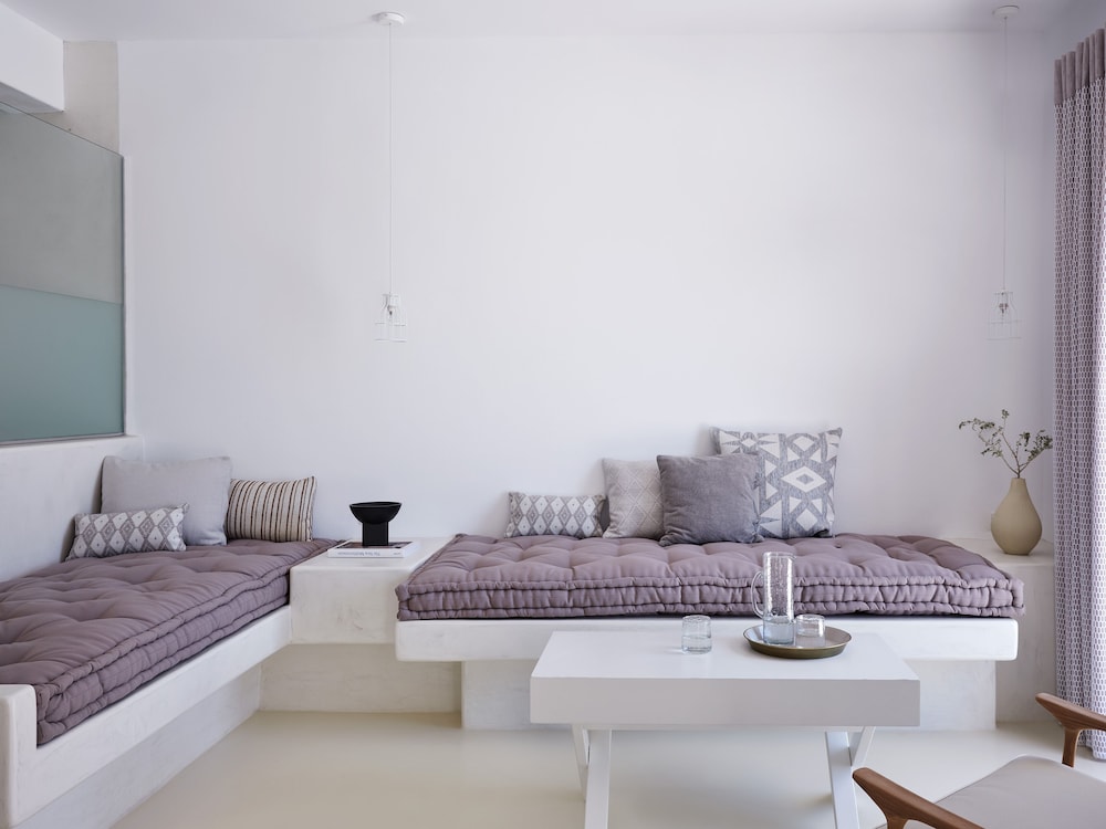 Myconian Sunrise Relais & Chateaux Hotel 68/86