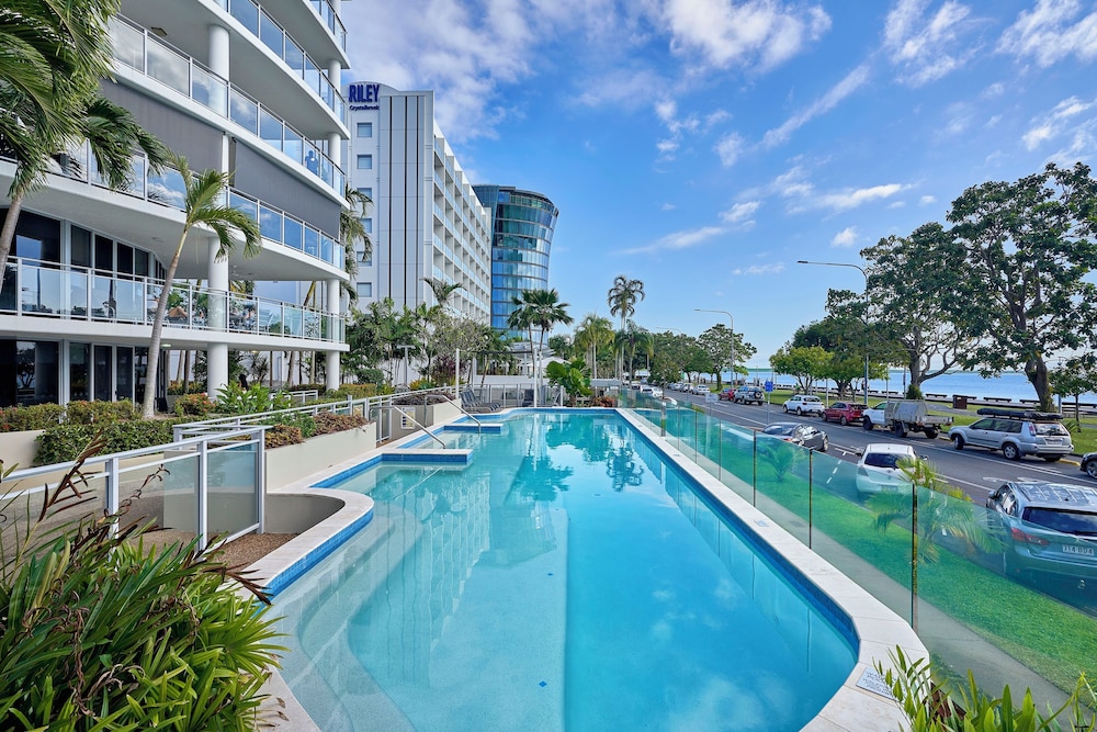 Vision Cairns Apartments 66/72
