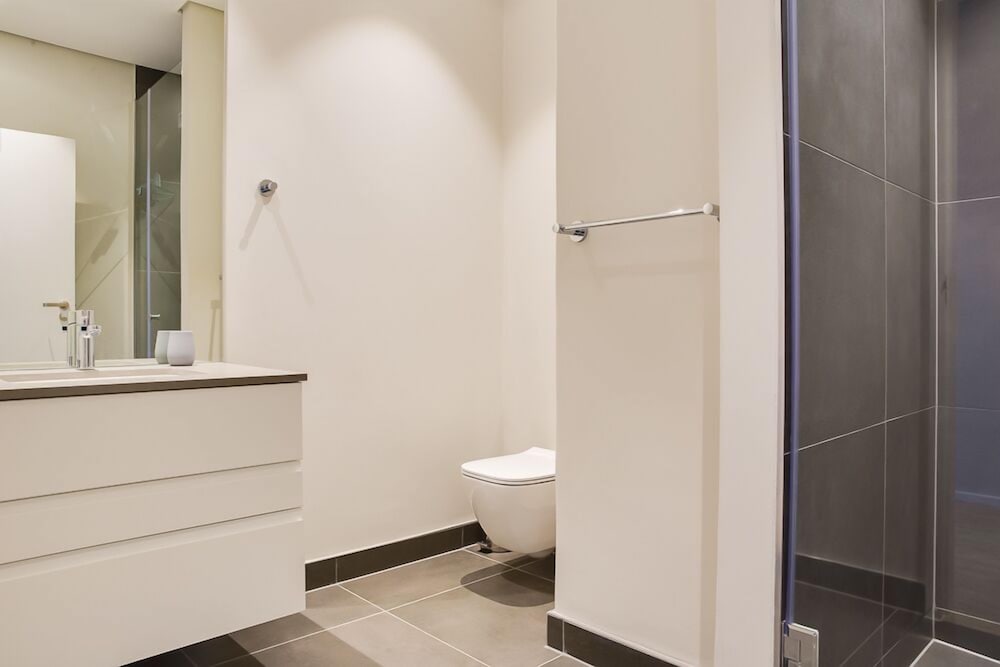 Axis Luxury Apartments 24/25