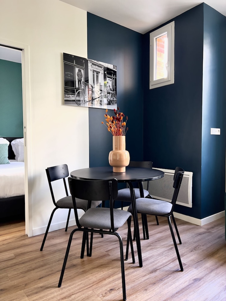 Short Stay Group Eiffel Village Serviced Apartments 35/50