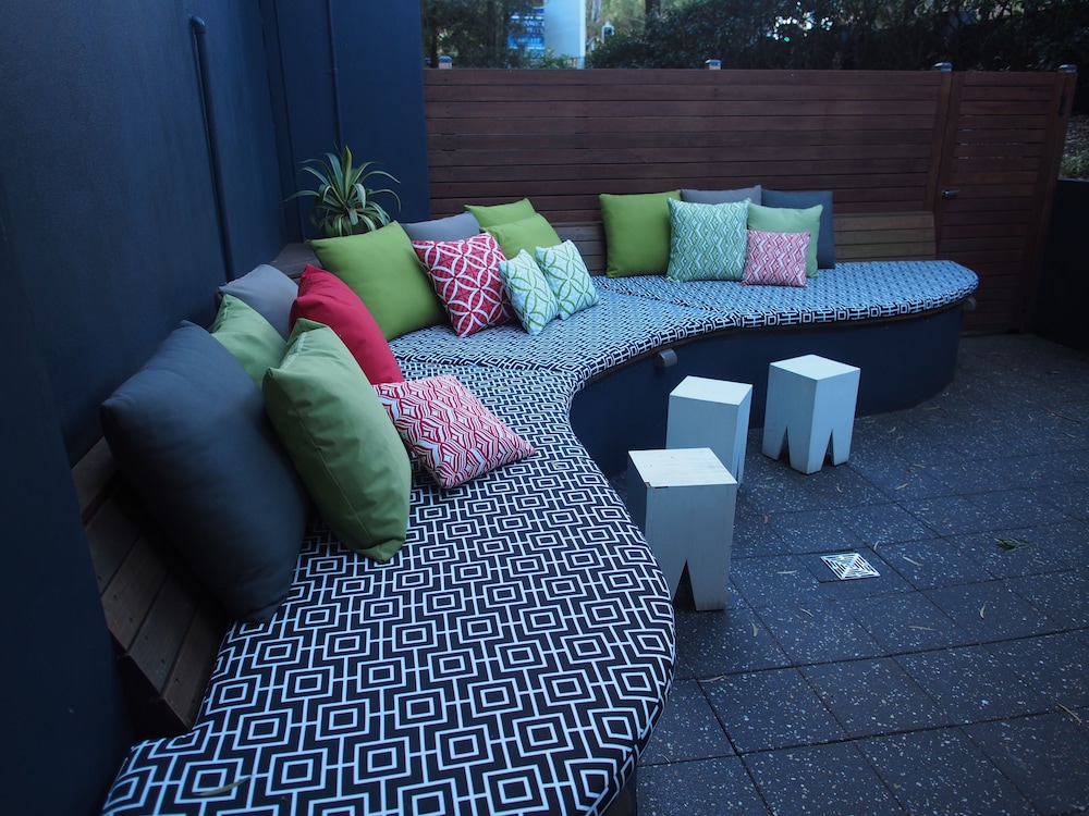Mercure Sydney St Leonards 53/76