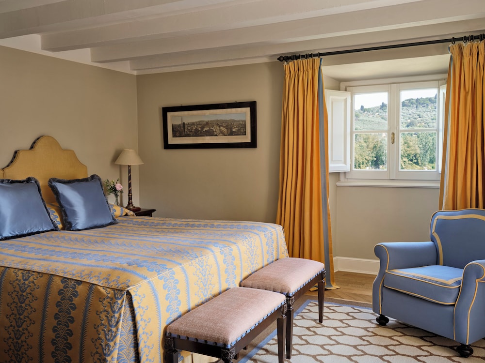 DELUXE, DOUBLE BED, GARDEN VIEW