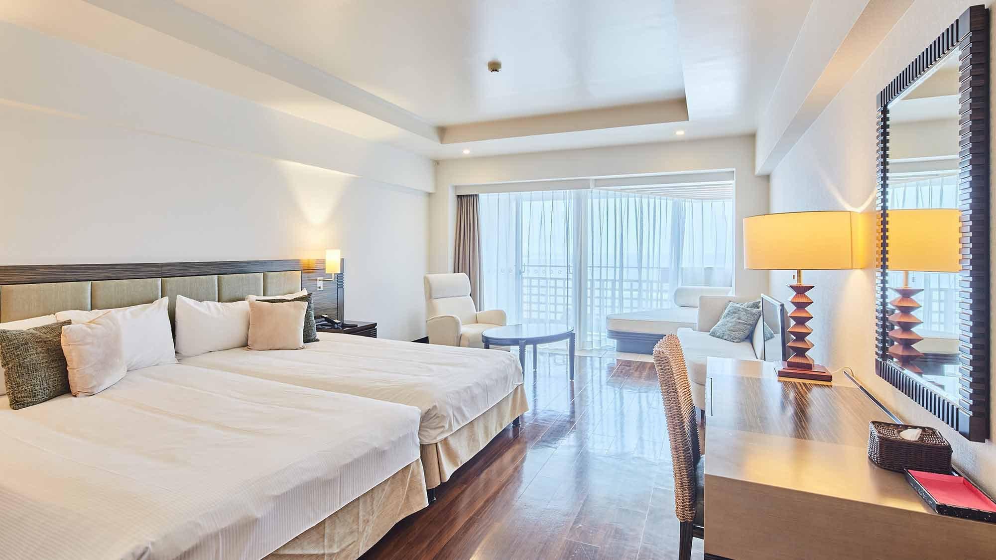 Ocean, Twin Beds, High Floor