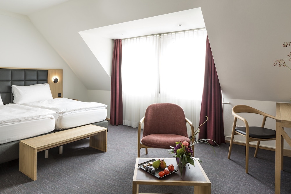 HOTEL BASEL 28/50