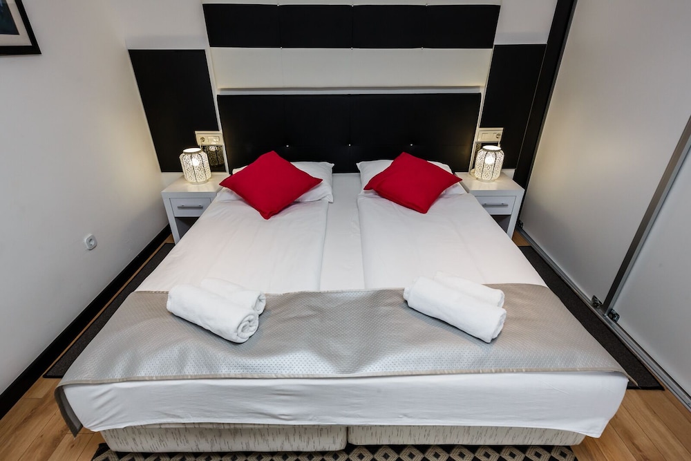 Hotel Sveti Kriz 27/65