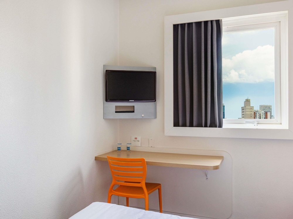 Ibis Budget Curitiba Centro 41/50