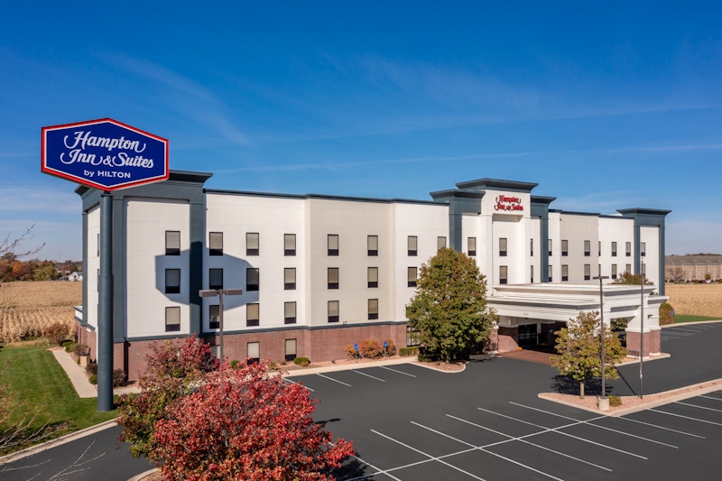 Hampton Inn and Suites Muncie 41/43