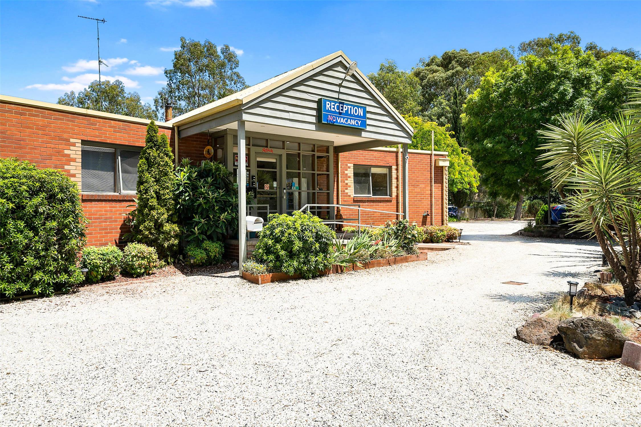 Comfort Inn Coach & Bushmans 20/22