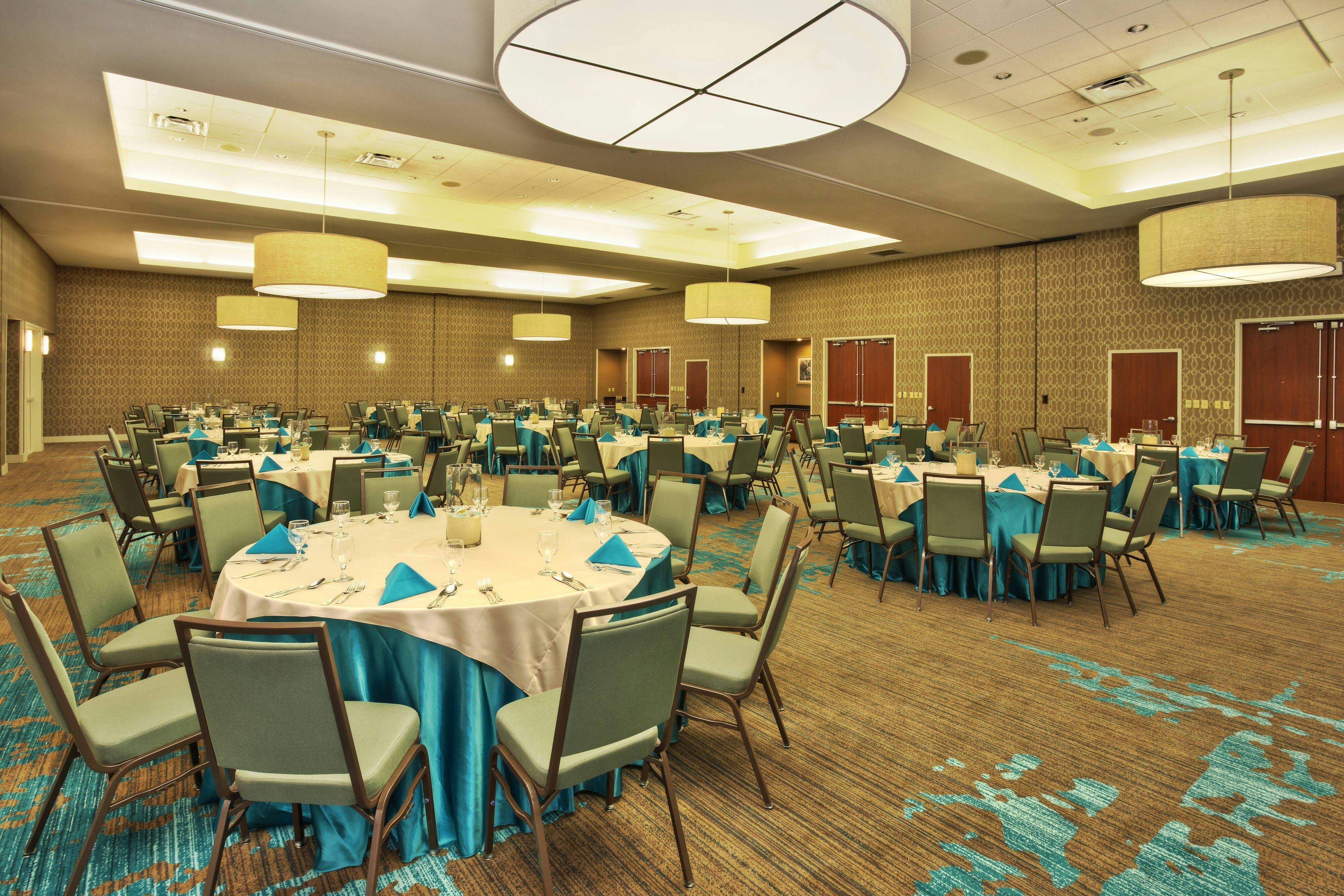 Courtyard By Marriott Gulfport Beachfront 30/45