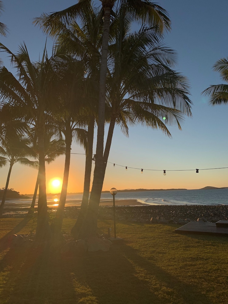 Dolphin Heads Resort 35/72