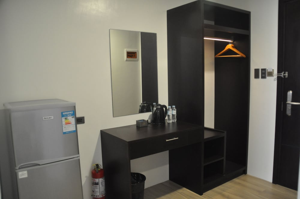 Mezzo Hotel 42/42