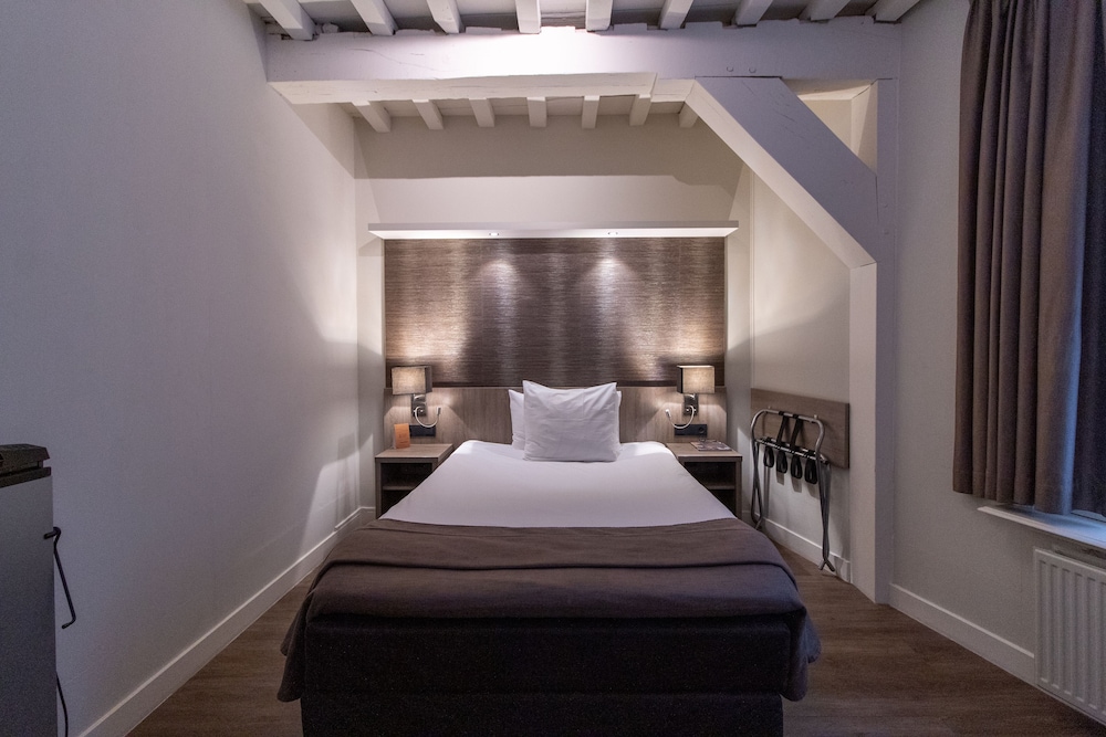 Grand Hotel De Draak and Residence Dagmara 13/43