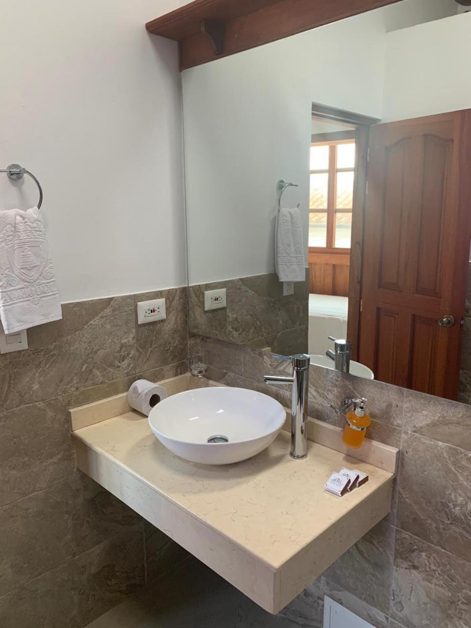 Hotel Campanario Real 47/50