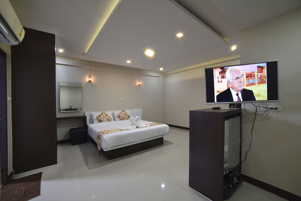 Gold Airport Suites 39/66