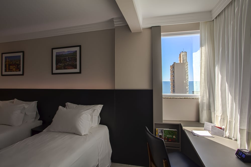 Hotel Santa Inn 25/67