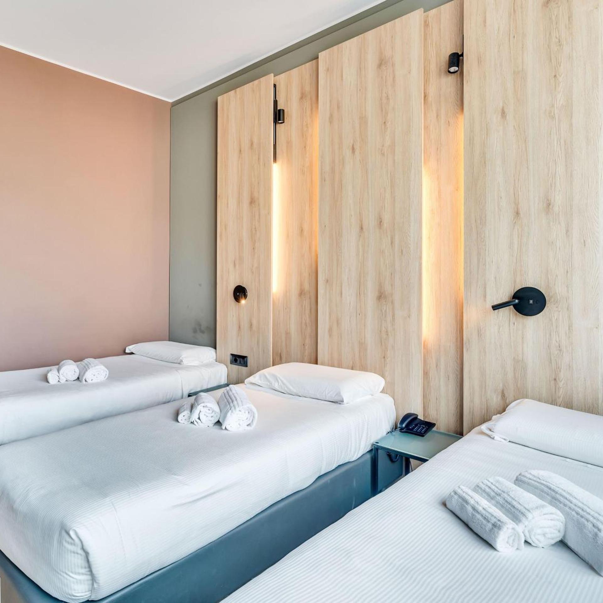 غرفة قياسية ثلاثية بسرير فردي، B&B Hotel Milano Aosta 7/8