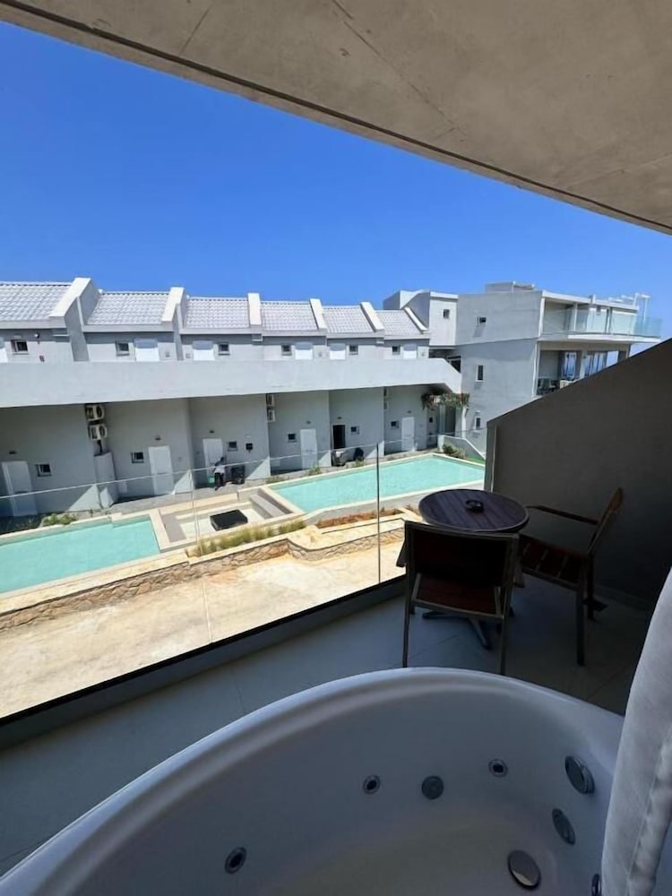 Golden Coast Suites 36/37