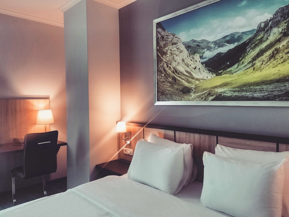 Mercure Tetovo 42/72