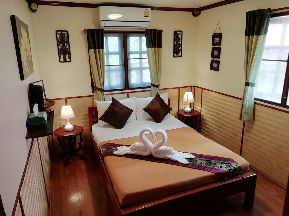 Macura Resort 48/75