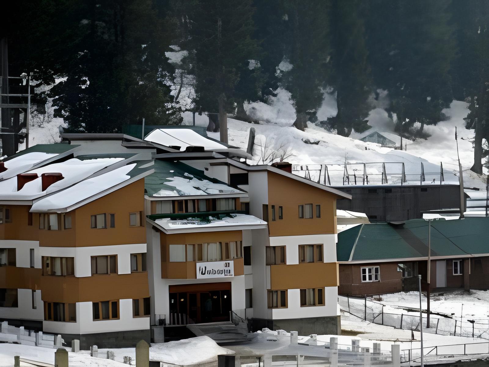 Welcome Hotel at Gulmarg 1/55