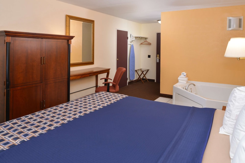 Americas Best Value Inn Geneva 11/38