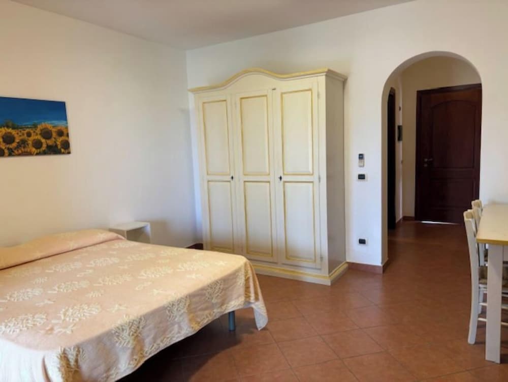 Il Borgo Di Punta Marana 25/50